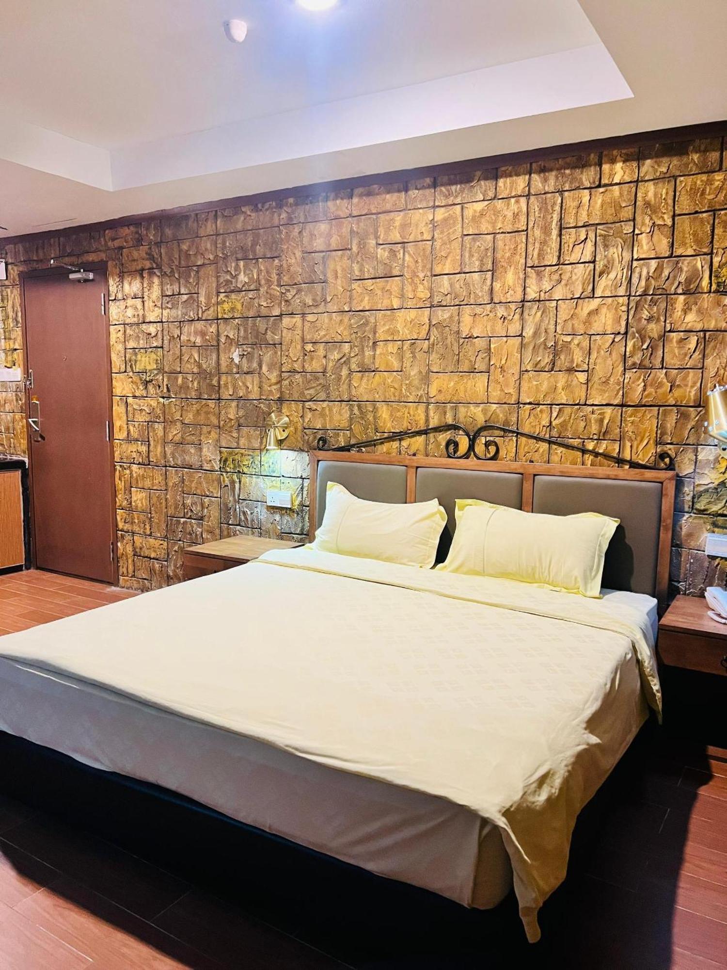 K Garden Hotel スンガイ・プタニ エクステリア 写真